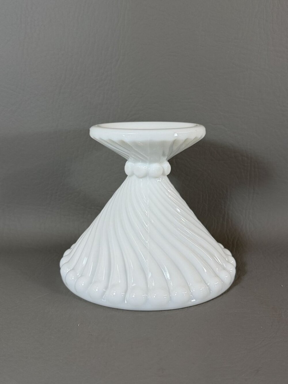 Vintage Westmoreland Milk Glass Ball Swirl Pedestal Candy Dish Compote Bowl - Picture 6 of 10